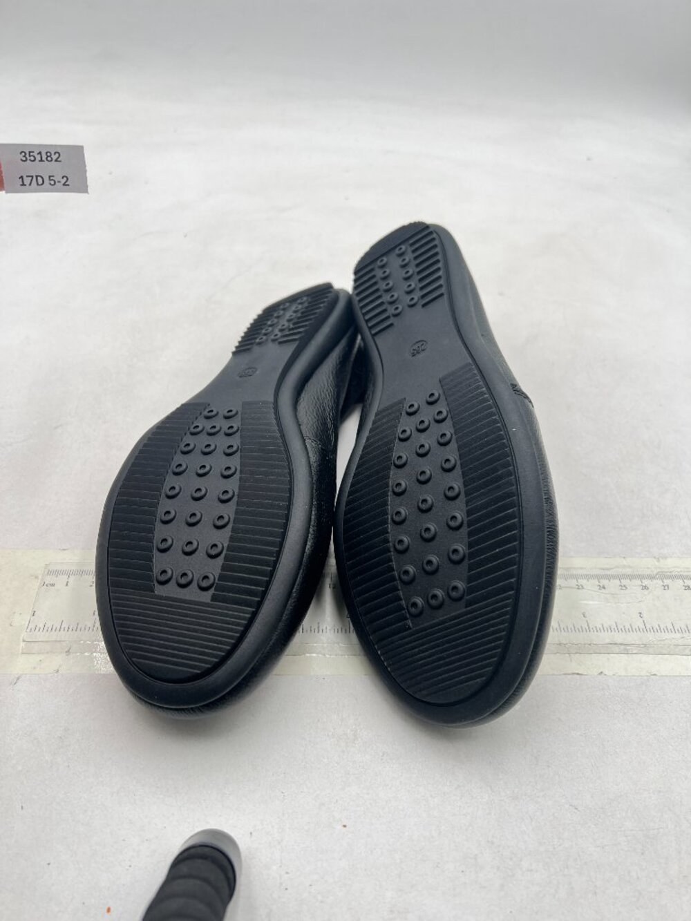 Black Women's Slip Ons Loafers Flats Comfort Walking Flat Formal Casual Shoes - Picture 6 of 7